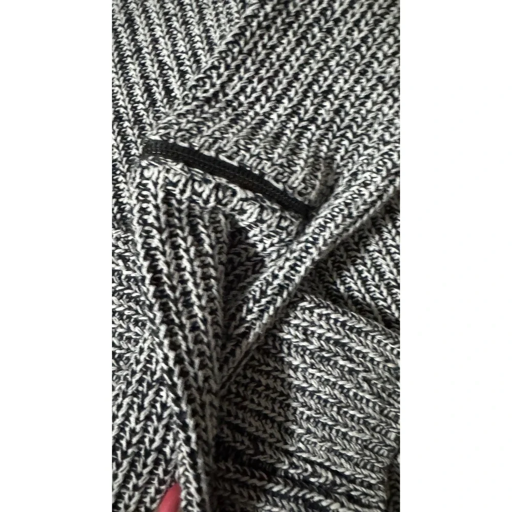 If It Were Me Womens Large Black White‎ Marled Chunky Knit Zipper Sleeve Sweater